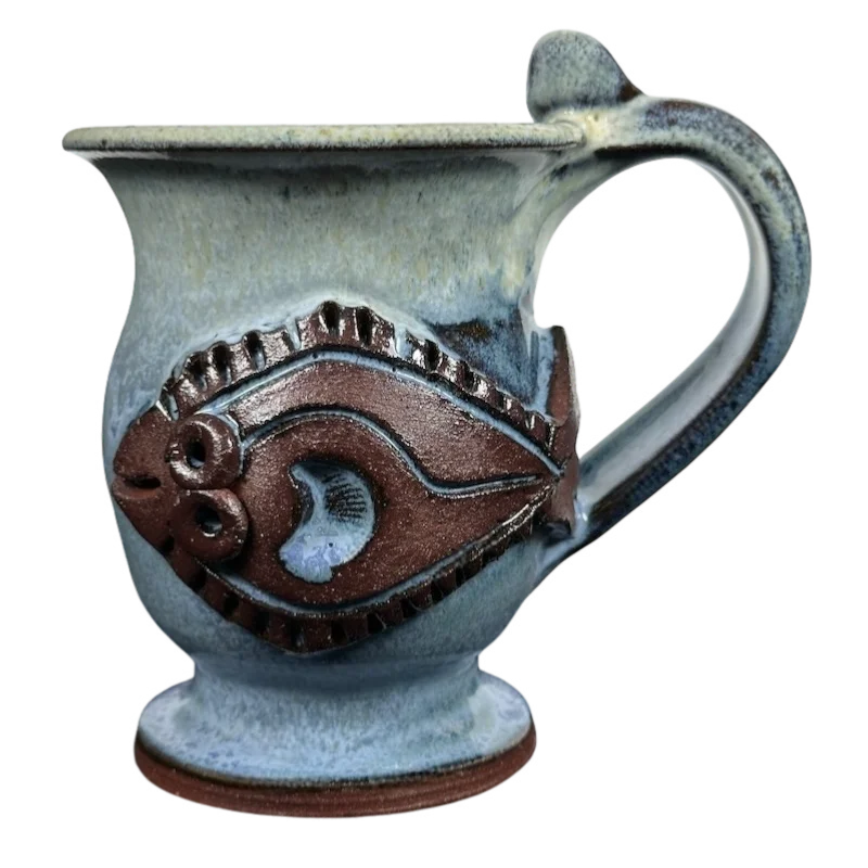 Alaska 3D Embossed Fish Pedestal Pottery Mug