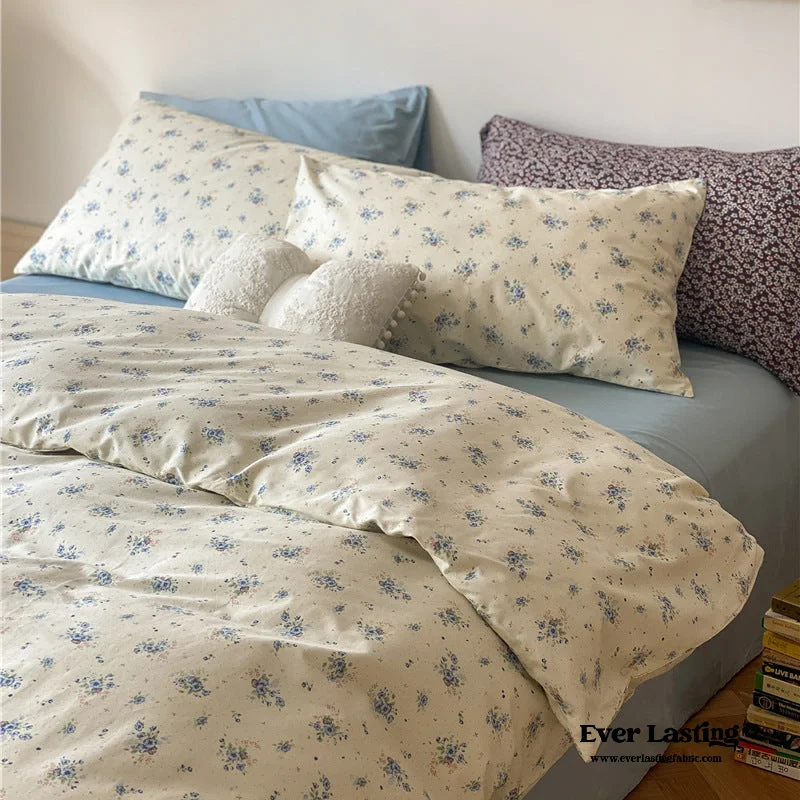 Floral Bedding Set / Blue