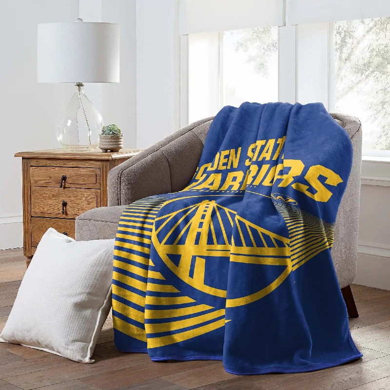 NBA Golden State Warriors 60" x 80" Raschel Throw Blanket