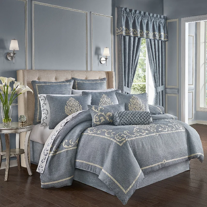 Aurora Comforter Set