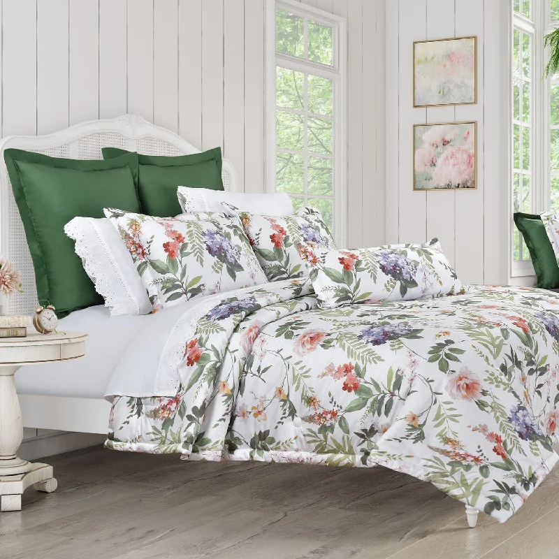 Clara Comforter Set