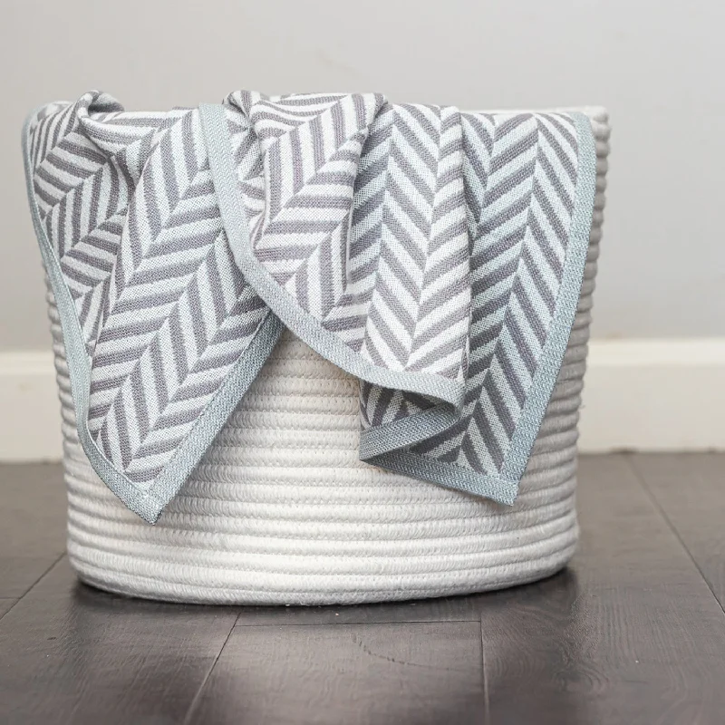 Organic Cotton Throw Blanket - Herringbone Grey