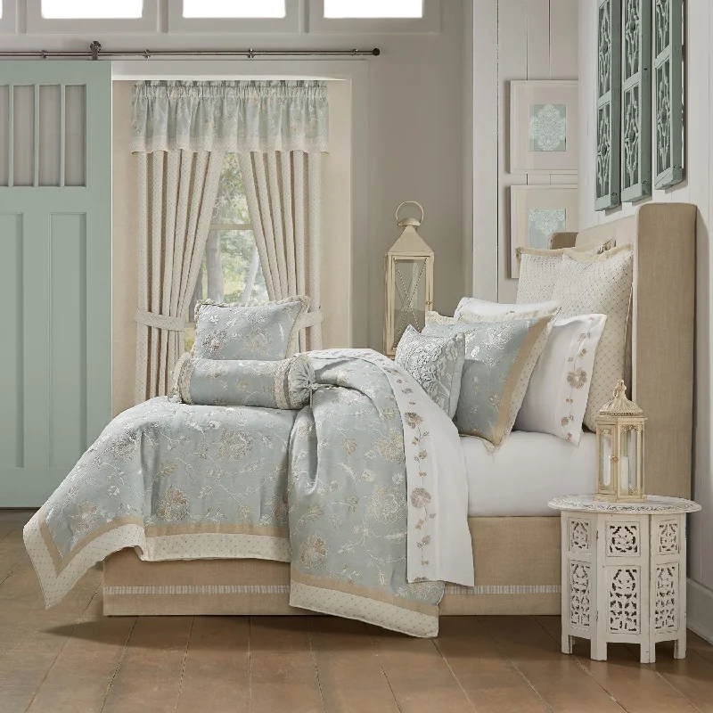 Garden View Comforter Set