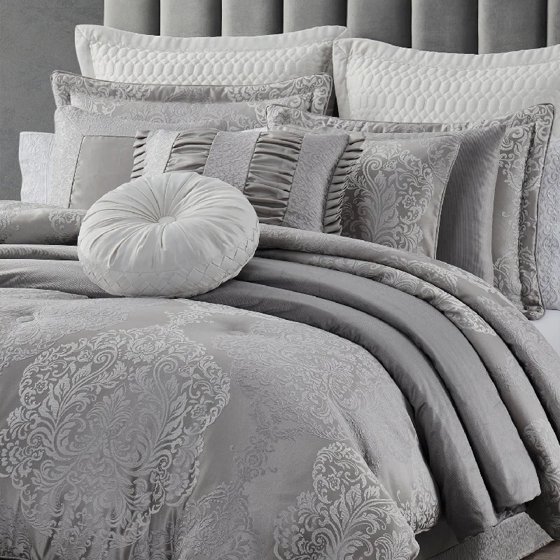 La Scala Comforter Set