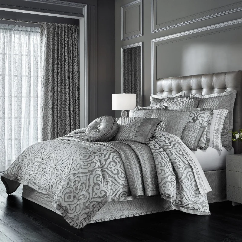 Luxembourg Comforter Set