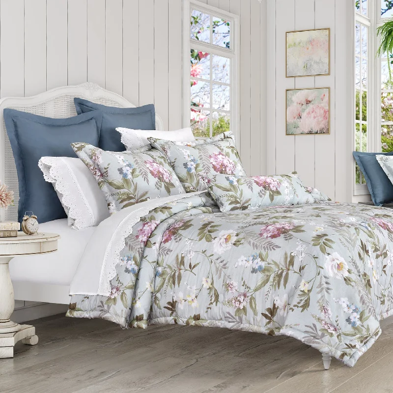 Sara Comforter Set