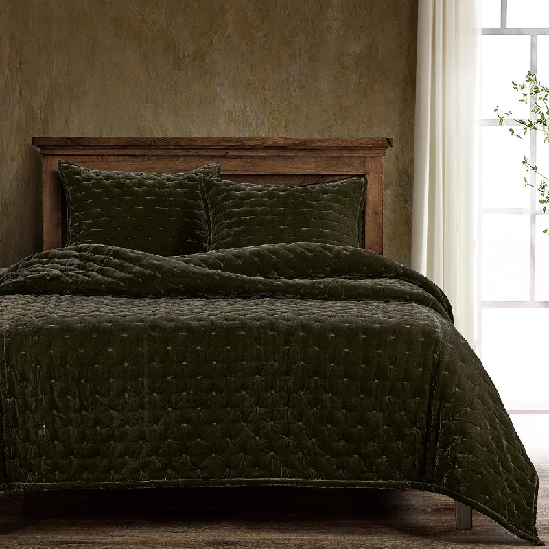 Stella Fern Green Faux Silk Velvet Quilt Set